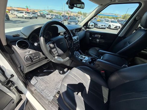 Used 2016 Land Rover LR4 HSE AWD/4WD image 10