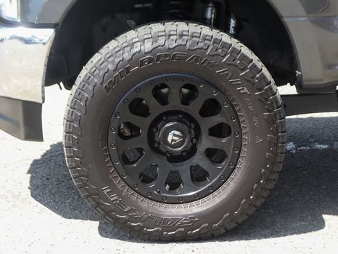 Used 2018 Ford F250 Lariat w/ Lariat Ultimate Package AWD/4WD image 46