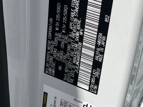 Used 2024 Lexus RX 450h AWD w/ Convenience Package image 29