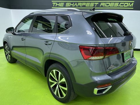 Used 2022 Volkswagen Taos SE w/ IQ.Drive SE Package image 7