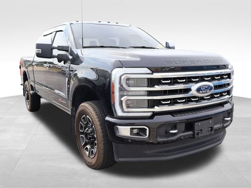 Used 2024 Ford F350 Platinum AWD/4WD image 11