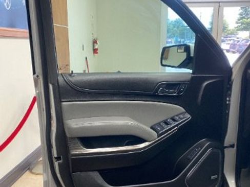 Used 2020 Chevrolet Tahoe LT AWD/4WD image 11
