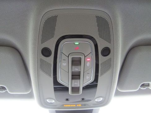 Used 2023 Audi Q8 Premium Plus w/ Premium Plus Package image 52