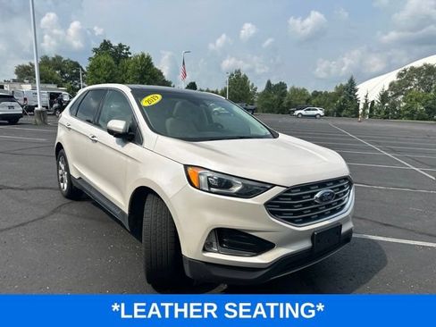 Used 2019 Ford Edge Titanium w/ Cold Weather Package FWD image 2