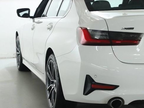 Used 2020 BMW 330i xDrive Sedan w/ Premium Package AWD/4WD image 44