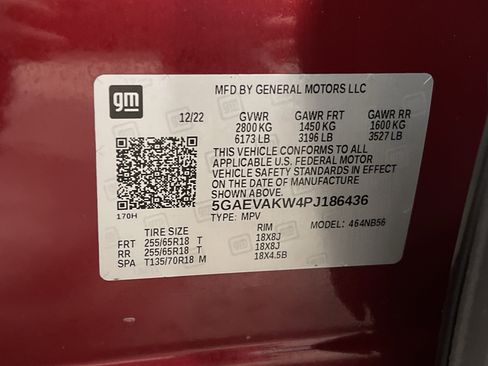 Used 2023 Buick Enclave Essence image 27