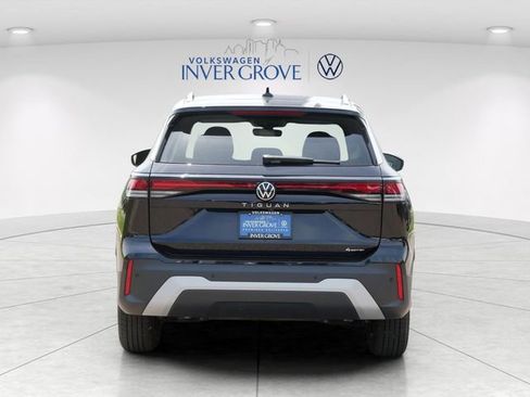 Certified 2025 Volkswagen Tiguan S AWD/4WD image 6