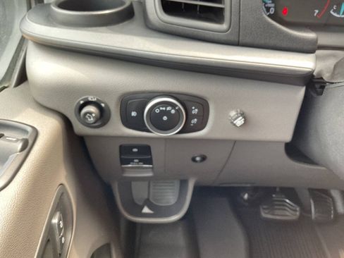 Used 2022 Ford Transit 350 XLT RWD image 27