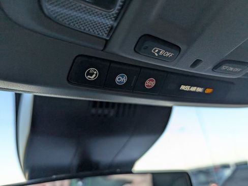 Used 2025 GMC Sierra 1500 Elevation image 14