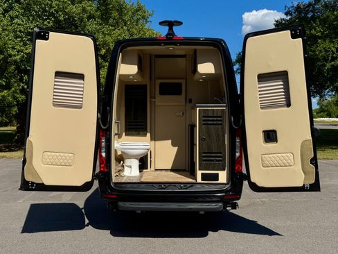 Used 2019 Mercedes-Benz Sprinter 170 image 7