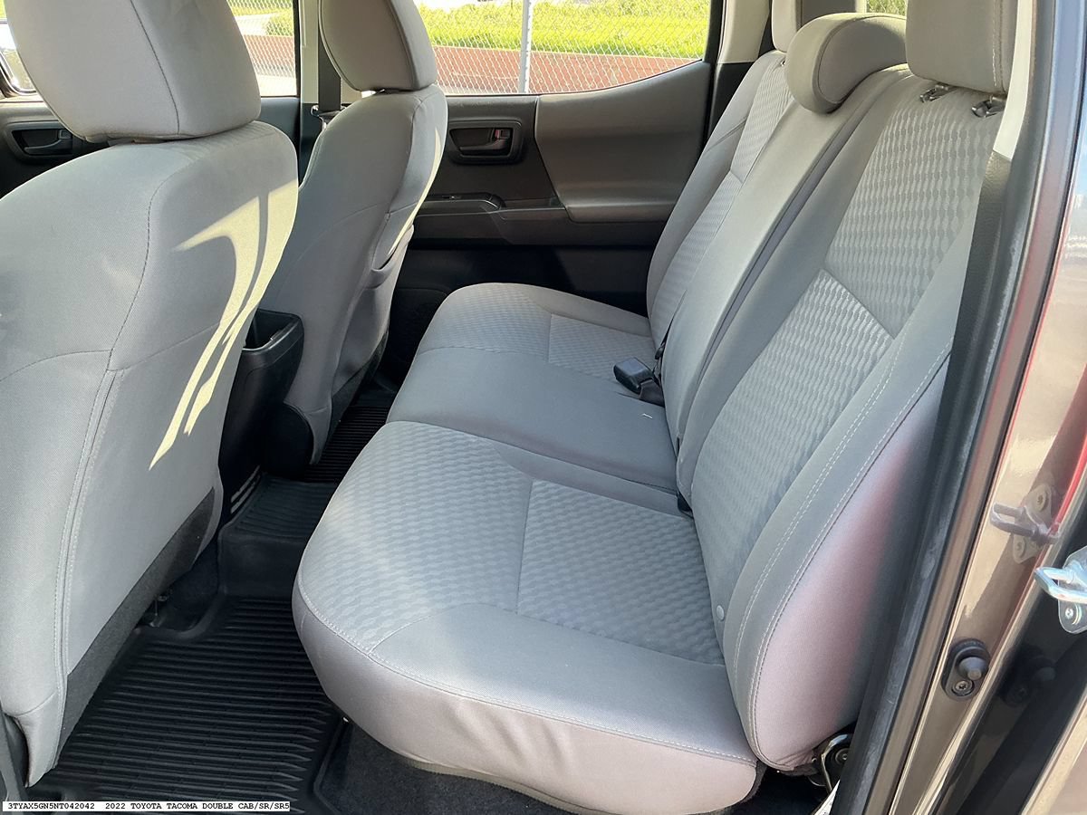 Used 2022 Toyota Tacoma SR w/ SR Convenience Package RWD image 9