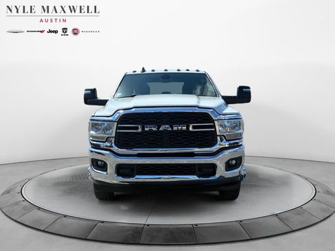 Used 2024 RAM 3500 Big Horn image 18