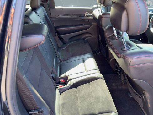 Used 2018 Jeep Grand Cherokee Trailhawk image 28