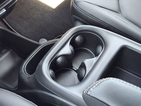 New 2026 Chrysler Pacifica Select image 16