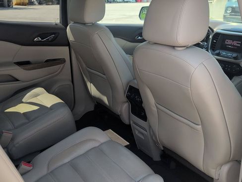 Used 2017 GMC Acadia Denali AWD/4WD image 6