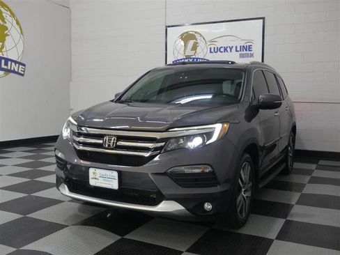 Used 2018 Honda Pilot Elite image 4