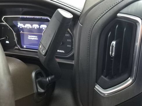 Used 2022 GMC Sierra 3500 Denali w/ Denali Ultimate Package AWD/4WD image 23