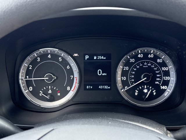 Used 2021 Hyundai Venue SE FWD image 24