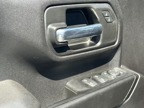 Used 2024 Chevrolet Silverado 2500 Custom w/ Custom Value Package image 15