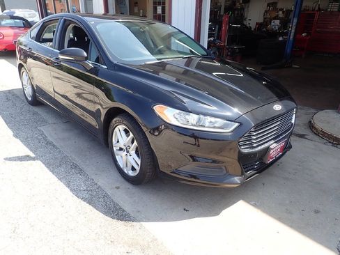 Used 2016 Ford Fusion SE FWD image 20