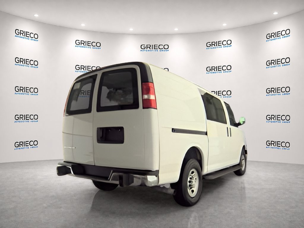 Used 2019 Chevrolet Express 2500 w/ Driver Convenience Package RWD image 5