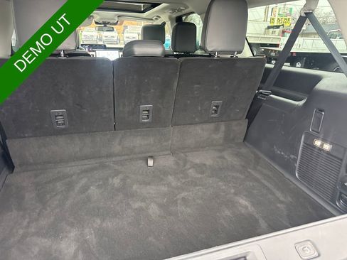 Used 2025 Ford Expedition Max Active AWD/4WD image 12