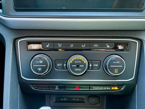 Used 2021 Volkswagen Atlas SE w/ Panoramic Sunroof Package FWD image 26