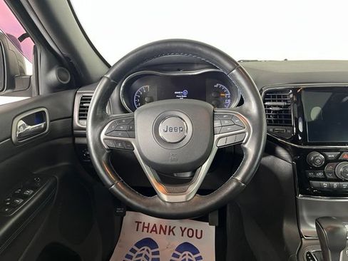 Used 2019 Jeep Grand Cherokee Laredo AWD/4WD image 20