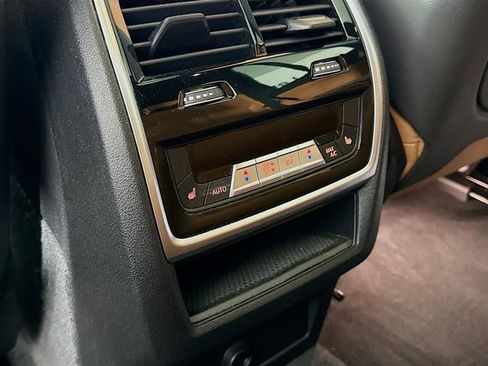 Used 2021 BMW X5 M50i w/ Executive Package image 27