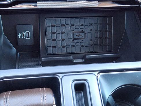 Used 2025 Ford F150 King Ranch w/ FX4 Off-Road Package AWD/4WD image 30