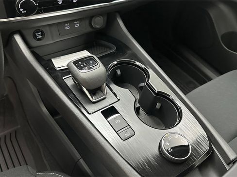 New 2026 Nissan Rogue S image 12