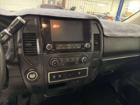 Used 2020 Nissan Titan S w/ S Utility Package image 16