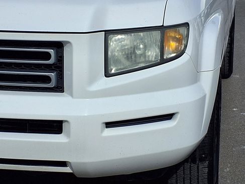 Used 2006 Honda Ridgeline RT image 25