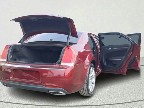 Used 2019 Chrysler 300 Touring L w/ Quick Order Package 22F image 13