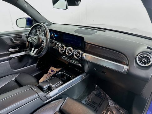 Certified 2021 Mercedes-Benz GLB 250 4MATIC image 30