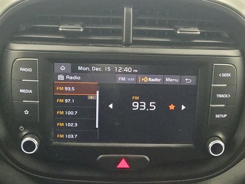 Used 2023 Kia Soul LX w/ LX Technology Package image 25