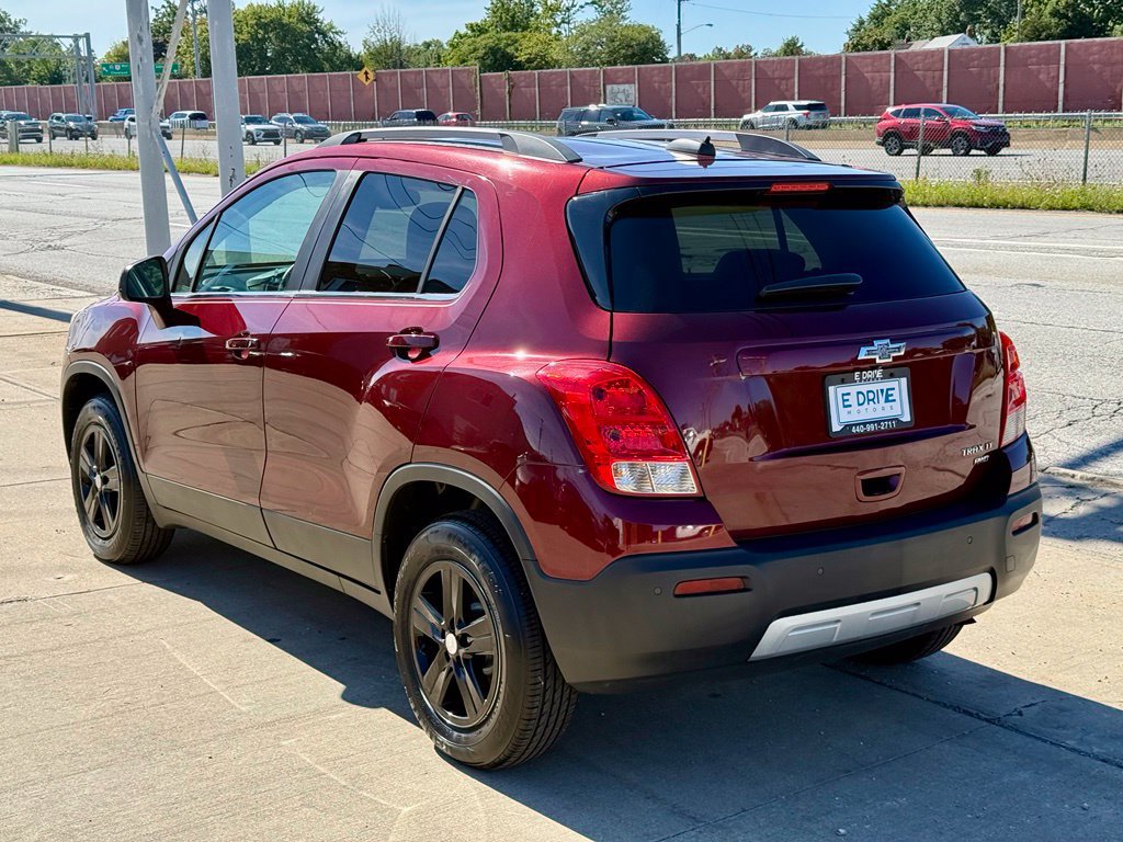 Used 2016 Chevrolet Trax LT w/ LT Convenience Package AWD/4WD image 10