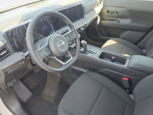 Used 2026 Nissan Kicks S FWD image 16