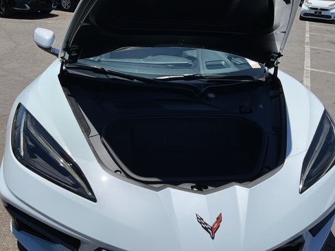 Used 2024 Chevrolet Corvette Stingray Preferred Conv w/ Z51 Performance Package RWD image 19