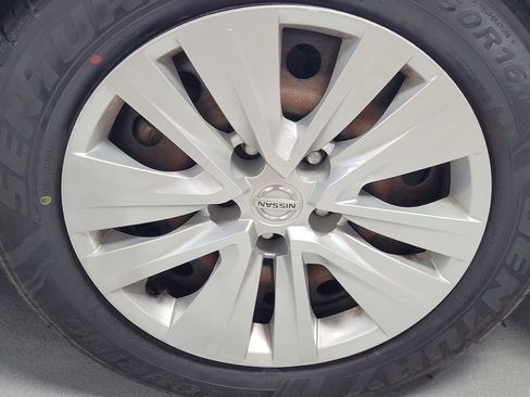 Used 2020 Nissan Sentra S FWD image 31