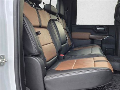 Used 2021 Chevrolet Silverado 2500 High Country w/ Z71 Off-Road Package AWD/4WD image 18