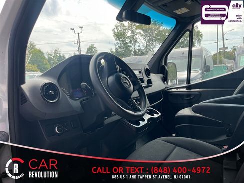 Used 2021 Mercedes-Benz Sprinter 2500 w/ Driver Convenience Package image 10