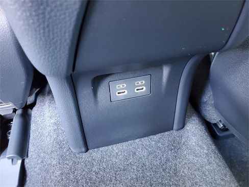 New 2026 Toyota Prius LE image 10