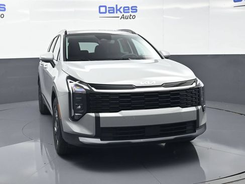 New 2026 Kia Sportage EX w/ EX Panorama Roof Package FWD image 2