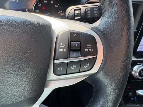 Used 2023 Ford Explorer Limited w/ Limited Technology Package AWD/4WD image 19