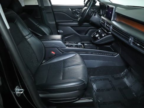 Certified 2022 Lincoln Corsair Reserve w/ Elements Package AWD/4WD image 32