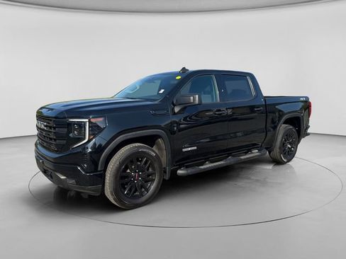 Used 2023 GMC Sierra 1500 Elevation AWD/4WD image 2