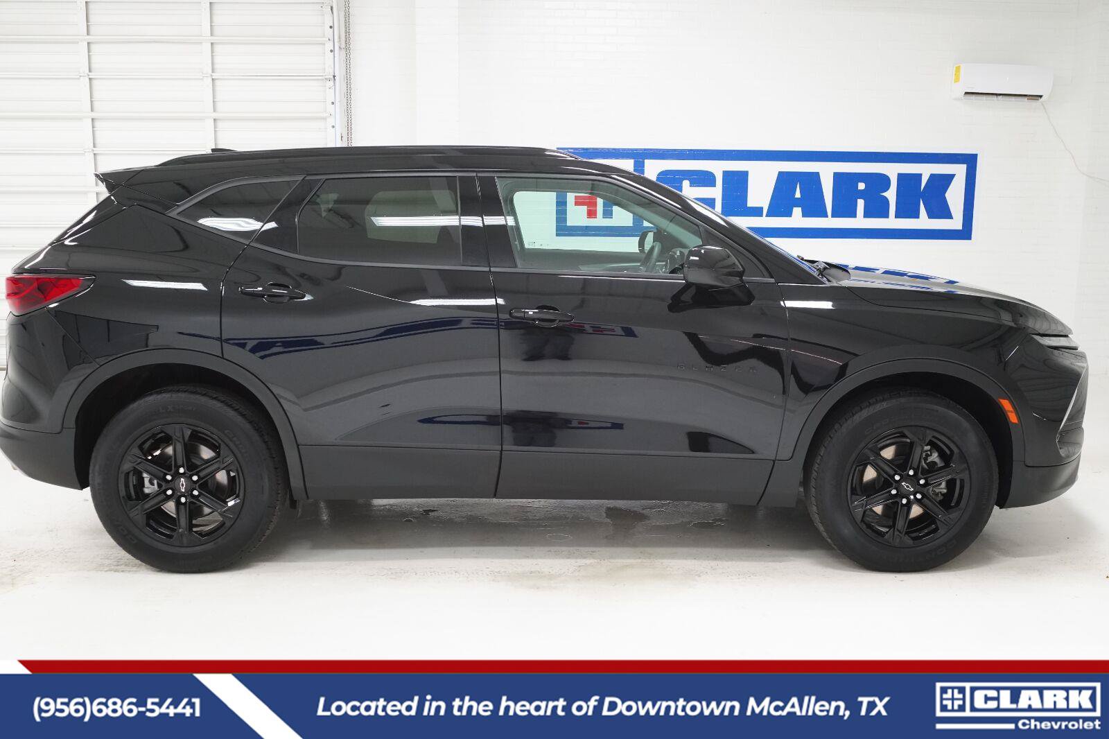 Used 2024 Chevrolet Blazer LT w/ Convenience Package FWD image 4