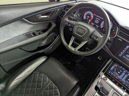 Certified 2023 Audi SQ7 Premium Plus w/ Executive Package AWD/4WD image 9