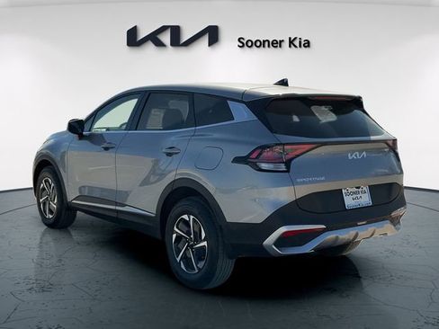 Certified 2025 Kia Sportage LX image 4